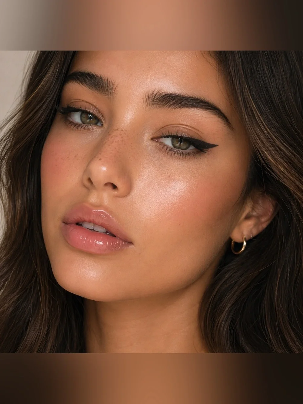 R.E.M. Beauty At The Borderline Kohl Eyeliner Pencil Teddy Bear rich brown Sep